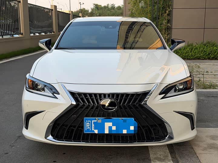 Lexus ES 2024 200 Premium - zdjęcie 16