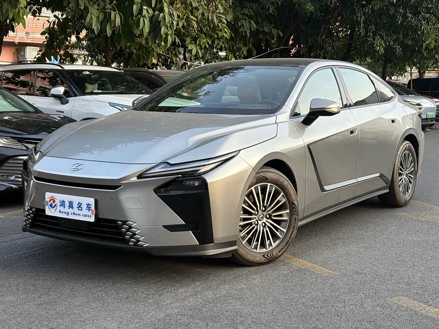 Lexus ES 300h - zdjęcie 1