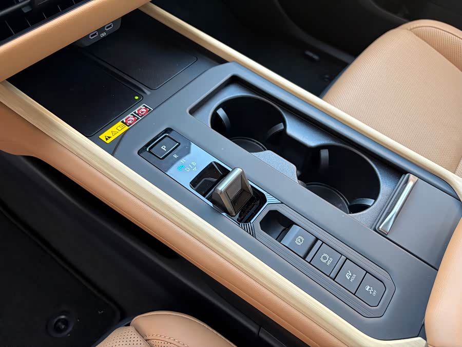 Lexus ES 300h - zdjęcie 14