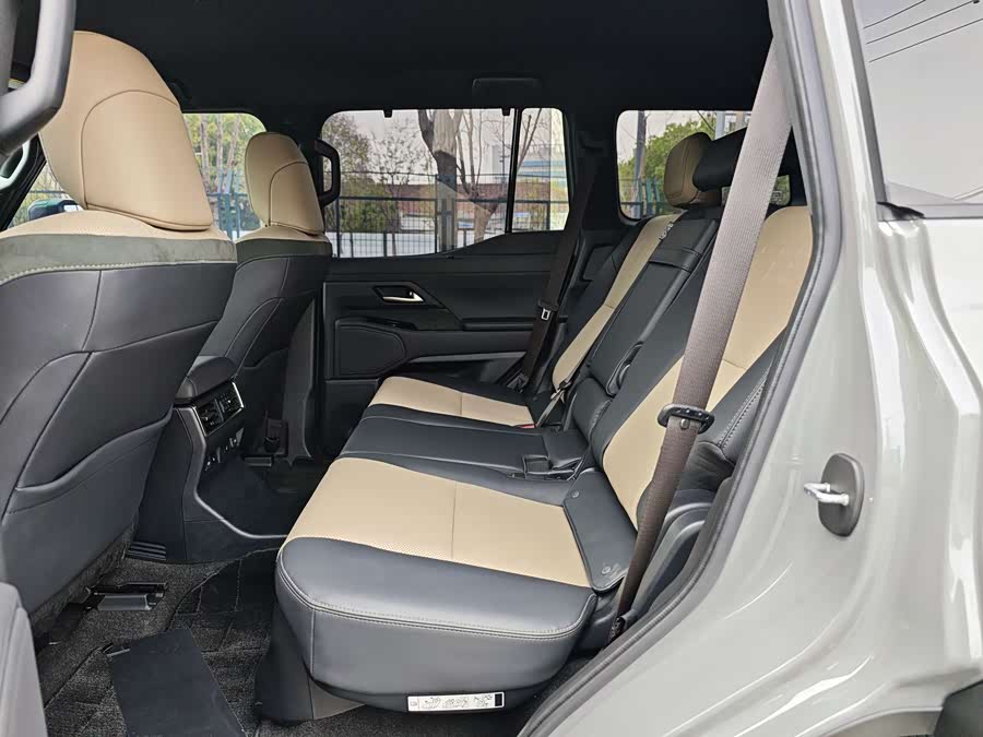 Lexus GX 2024 OVERTRAIL Remote Peak Edition - zdjęcie 16