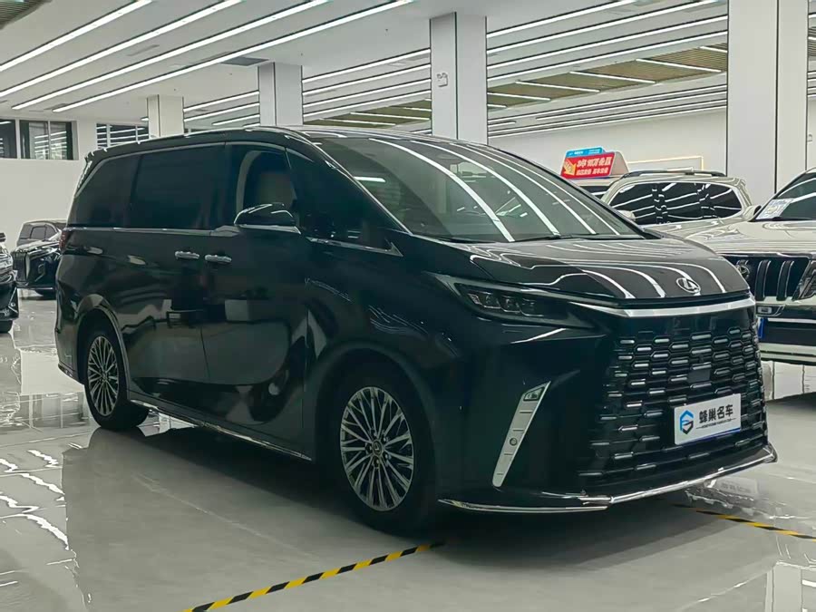 Lexus LM 2023 500h 6-Seater Prestige - zdjęcie 12