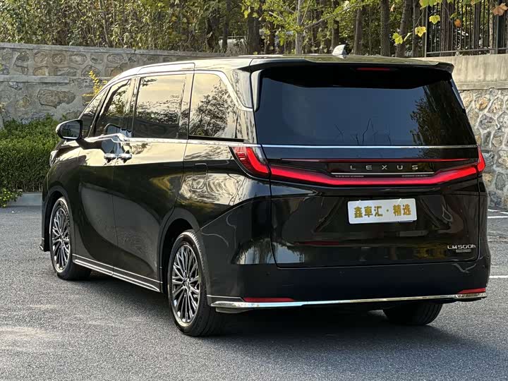 Lexus LM 2023 500h 6-Seater Prestige - zdjęcie 16
