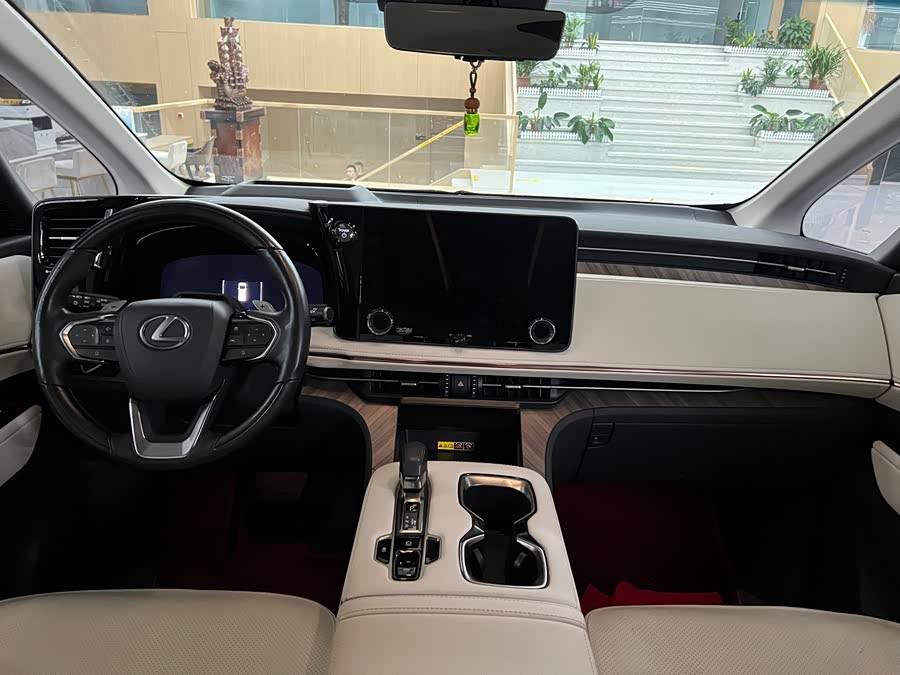 Lexus LM 2023 500h 6-Seater Prestige - zdjęcie 17