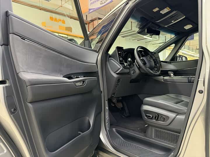 Lexus LM 2023 500h 6-Seater Prestige - zdjęcie 19