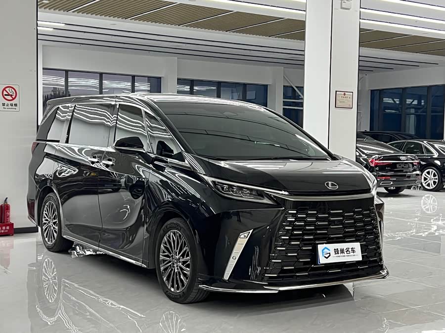 Lexus LM 2023 500h 6-Seater Prestige - zdjęcie 3