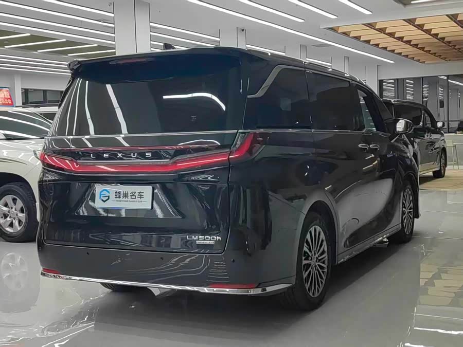 Lexus LM 2023 500h 6-Seater Prestige - zdjęcie 9