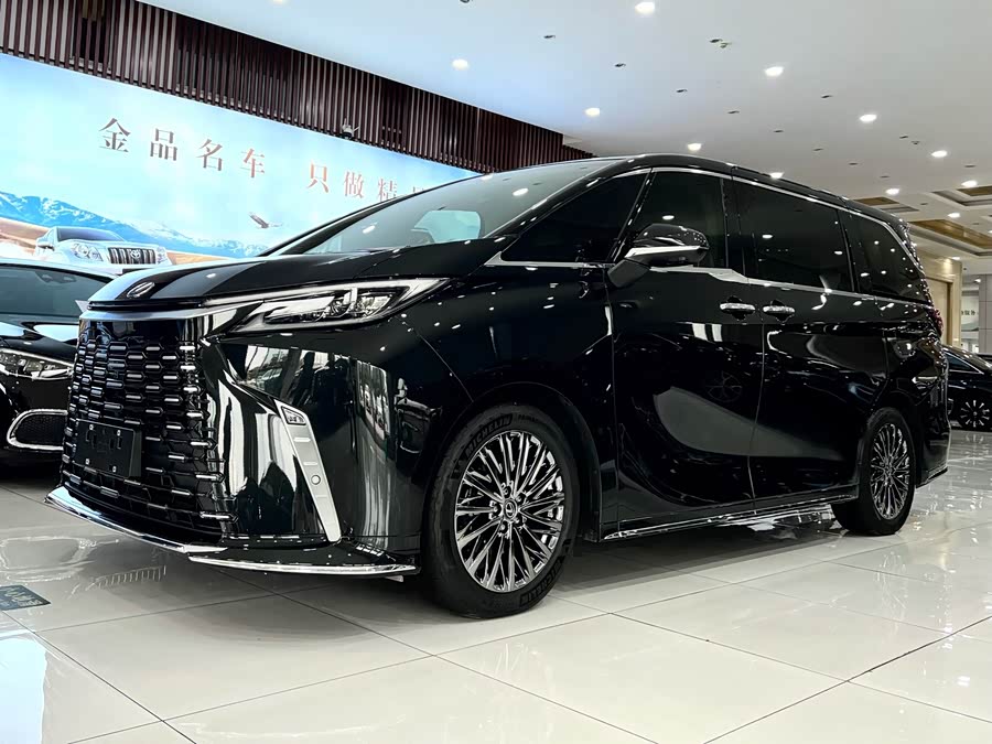 Lexus LM 2025 500h 6-Seater Prestige - zdjęcie 2