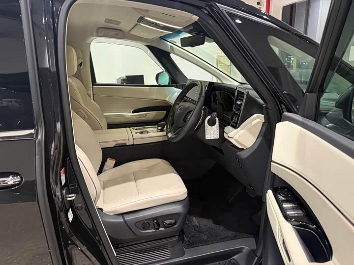 Lexus LM 2025 500h 6-Seater Prestige - zdjęcie 20