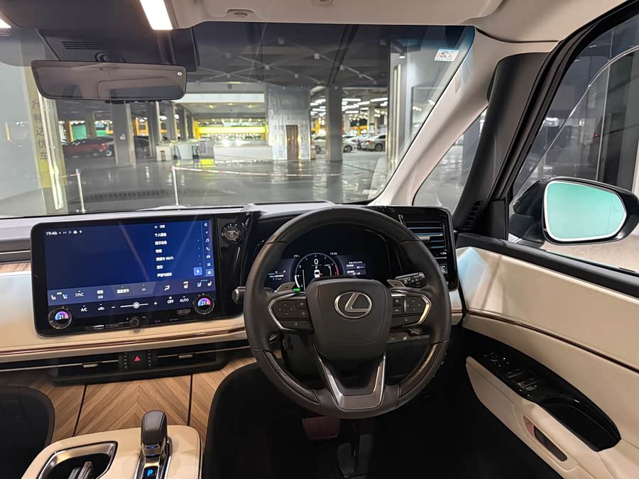 Lexus LM 2025 500h 6-Seater Prestige - zdjęcie 8