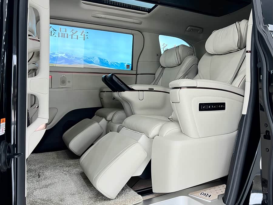 Lexus LM 2025 500h 6-Seater Prestige - zdjęcie 10