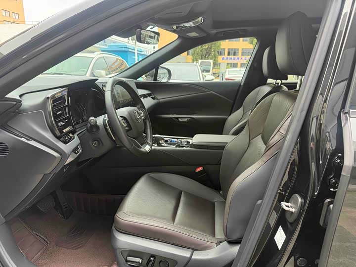 Lexus RX 2023 350h AWD Pure Enjoy Edition - zdjęcie 13