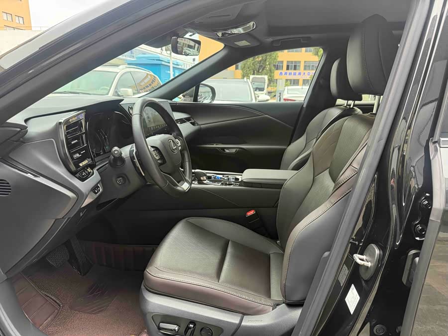 Lexus RX 2023 350h AWD Pure Enjoy Edition - zdjęcie 4