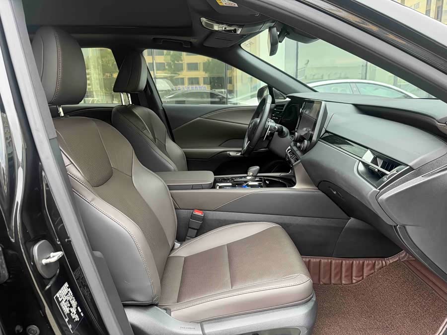 Lexus RX 2023 350h AWD Pure Enjoy Edition - zdjęcie 6