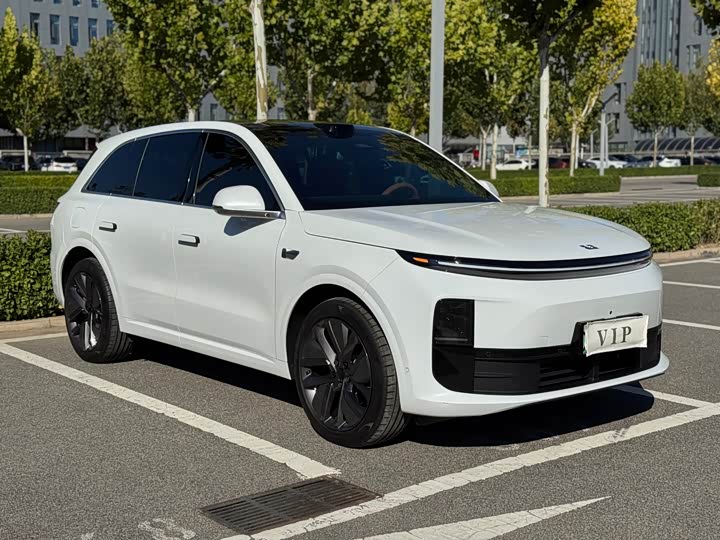 Li Auto L6 2024 Max - zdjęcie 18