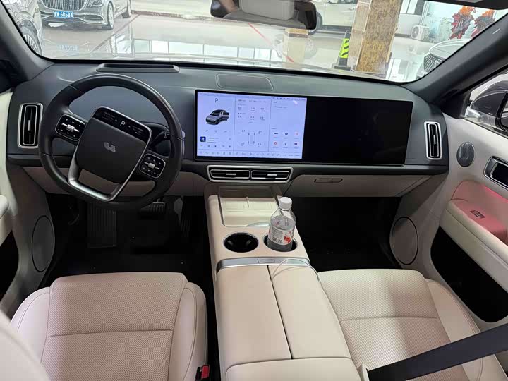 Li Auto L6 2024 Pro - zdjęcie 14