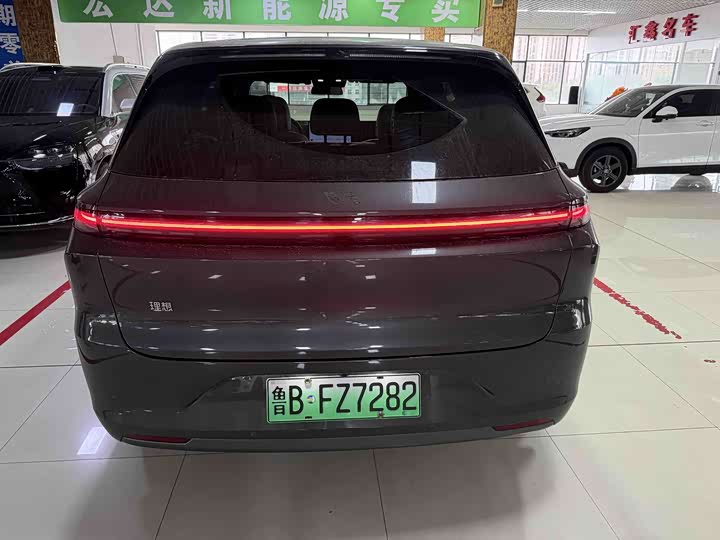 Li Auto L6 2024 Pro - zdjęcie 15