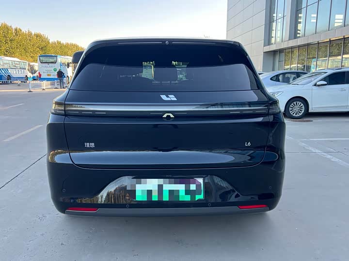 Li Auto L6 2024 Pro - zdjęcie 17
