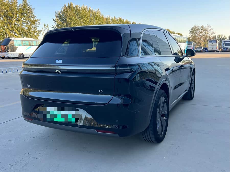 Li Auto L6 2024 Pro - zdjęcie 9