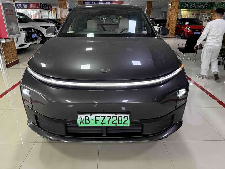 Li Auto L6 2024 Pro - zdjęcie 9