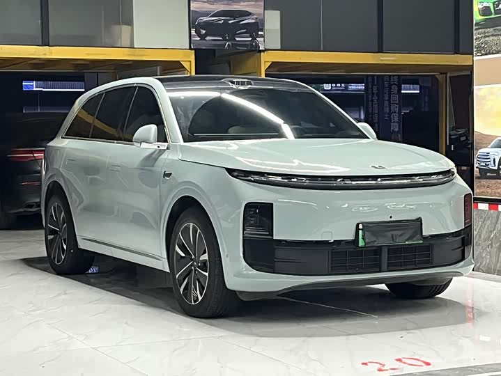 Li Auto L6 2025 Pro Intelligent Renewal Version - zdjęcie 15