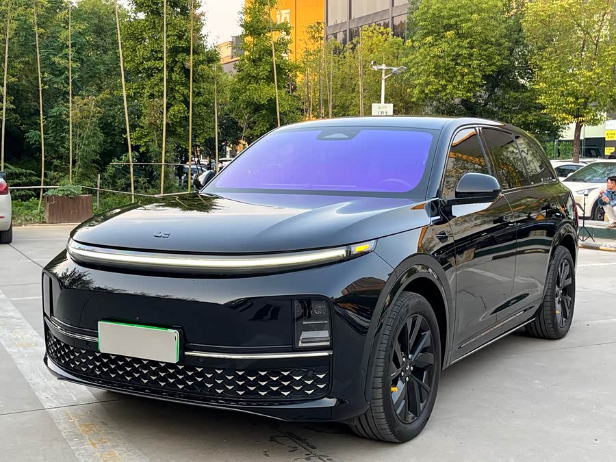 Li Auto L7 2023 Pro - zdjęcie 1