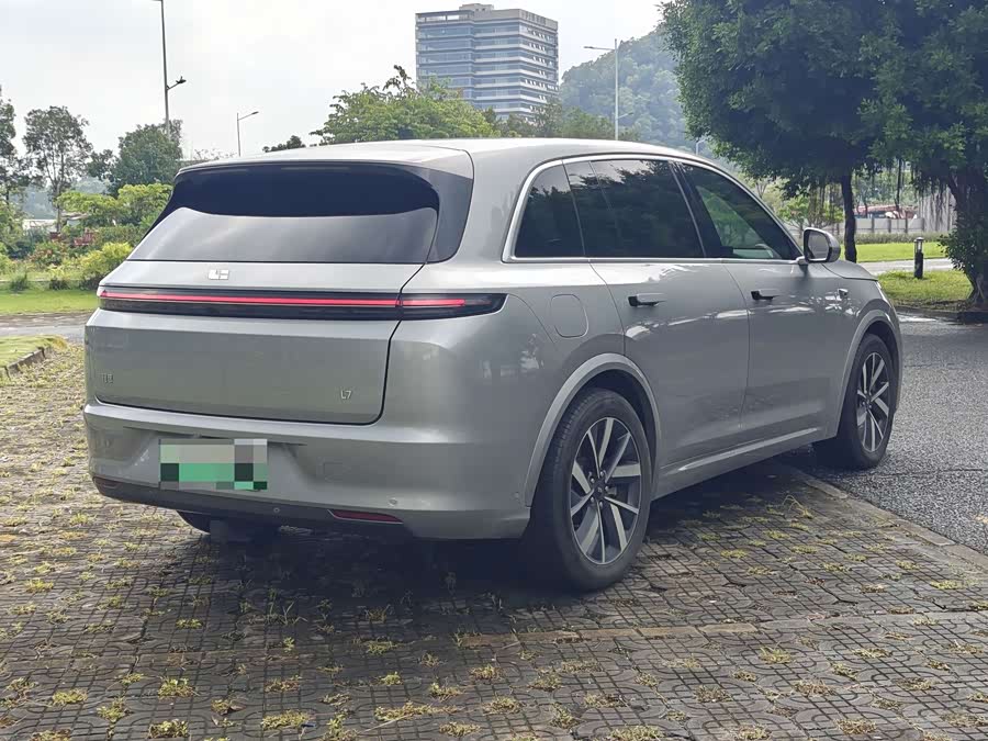 Li Auto L7 2023 Pro - zdjęcie 2