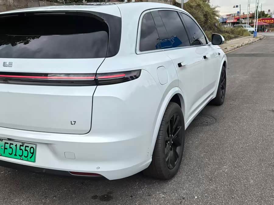 Li Auto L7 2023 Pro - zdjęcie 11
