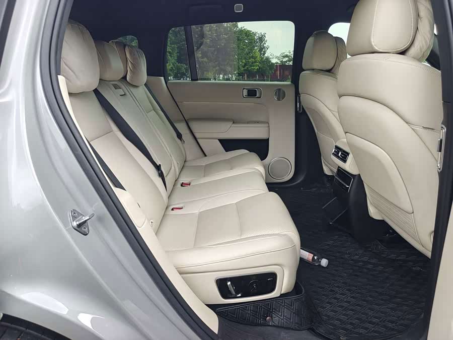 Li Auto L7 2023 Pro - zdjęcie 4