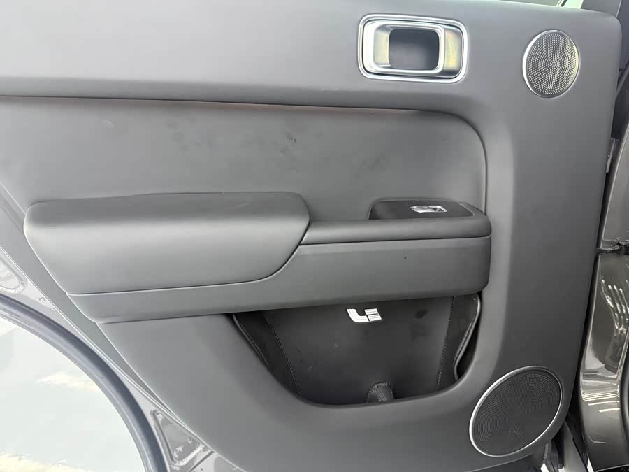 Li Auto L7 2024 Pro - zdjęcie 11