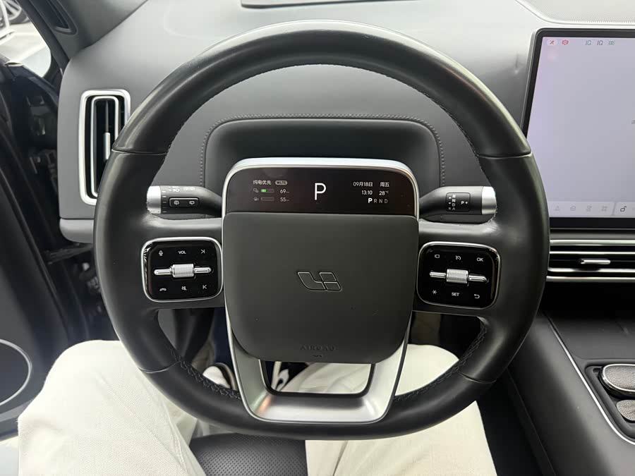 Li Auto L7 2024 Pro - zdjęcie 7