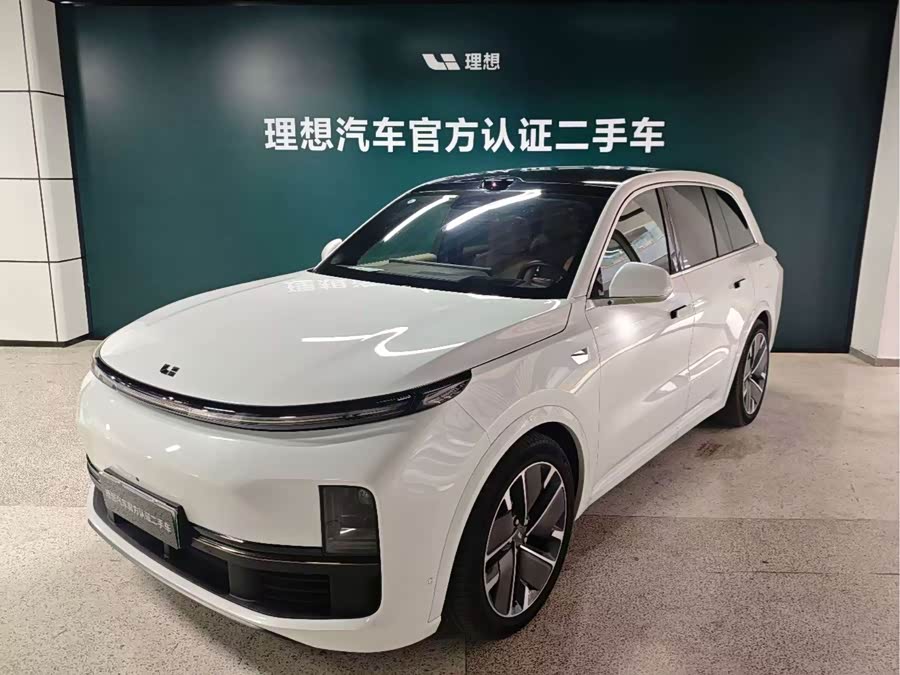 Li Auto L8 2025 Max Intelligent Renewal Version - zdjęcie 1