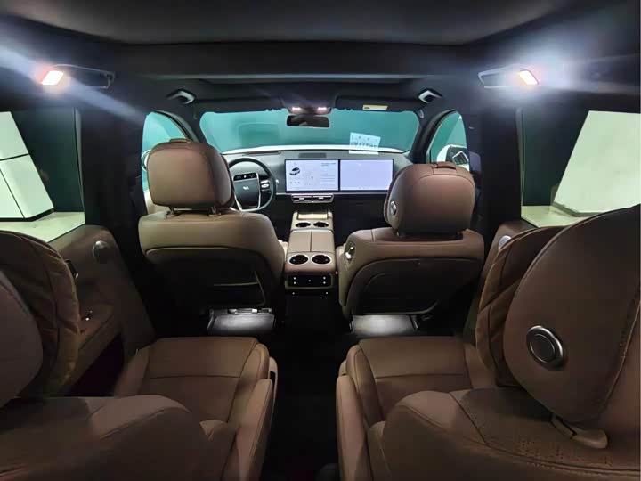 Li Auto L8 2025 Max Intelligent Renewal Version - zdjęcie 17