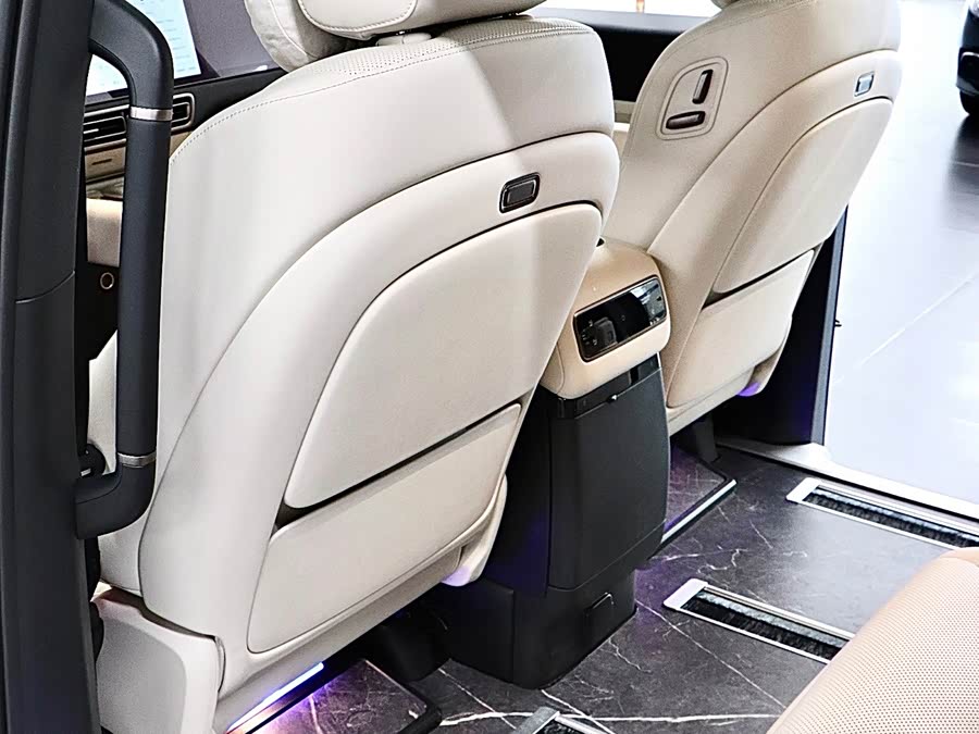 Li Auto MEGA 2025 Home Special Edition - zdjęcie 13