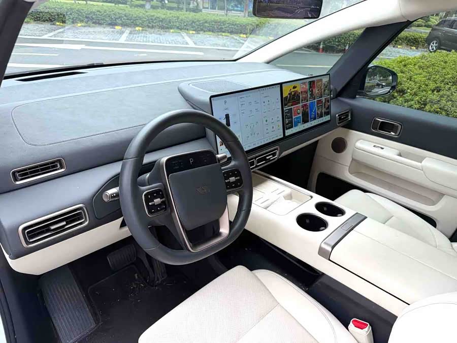 Li Auto MEGA 2025 Home Special Edition - zdjęcie 4