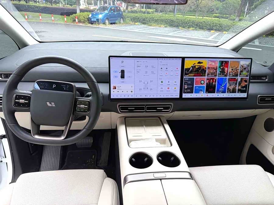 Li Auto MEGA 2025 Home Special Edition - zdjęcie 5