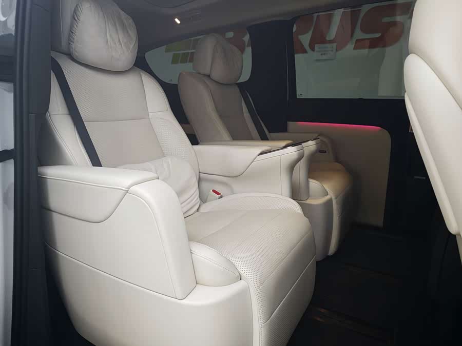 Li Auto MEGA 2025 Ultra Smart Refresh - zdjęcie 11