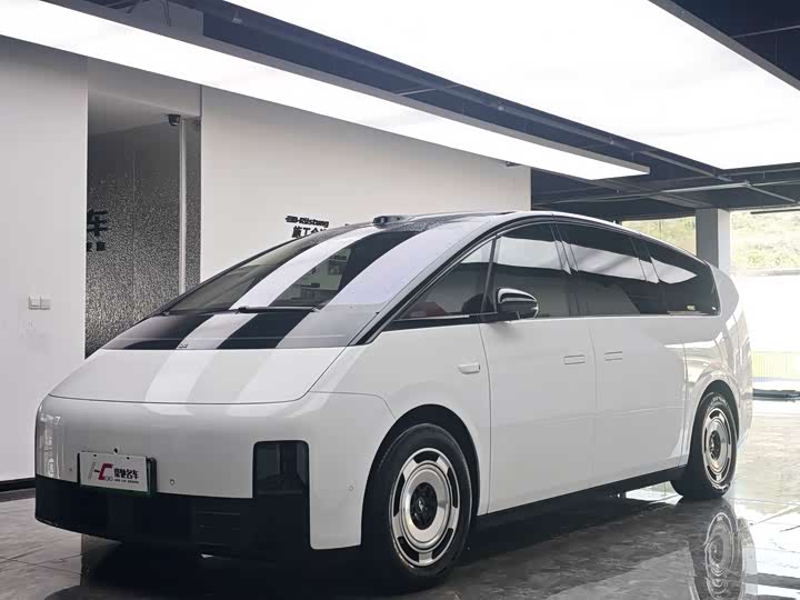 Li Auto MEGA 2025 Ultra Smart Refresh - zdjęcie 16