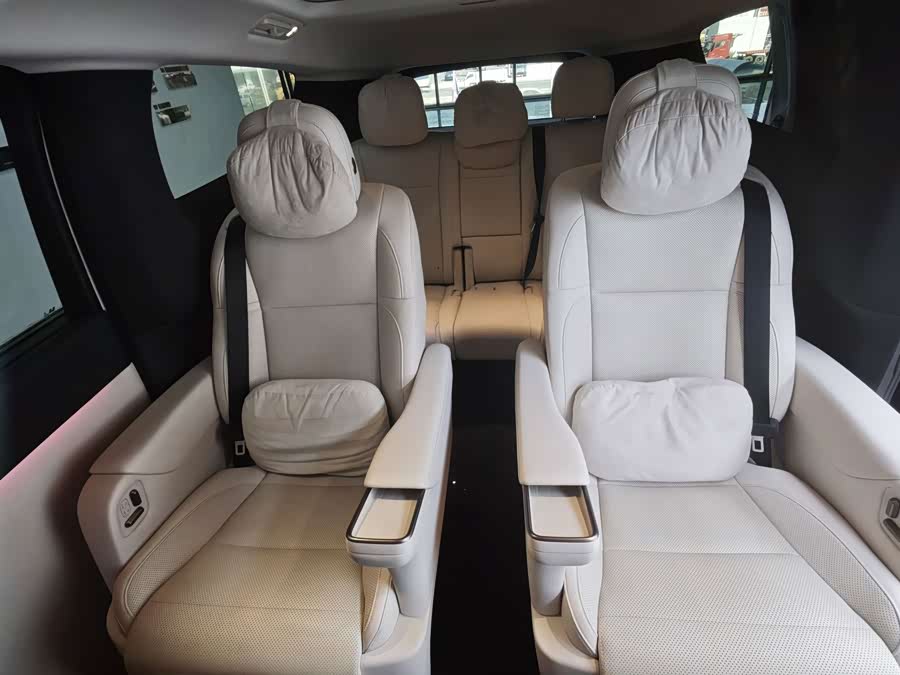 Li Auto MEGA 2025 Ultra Smart Refresh - zdjęcie 10