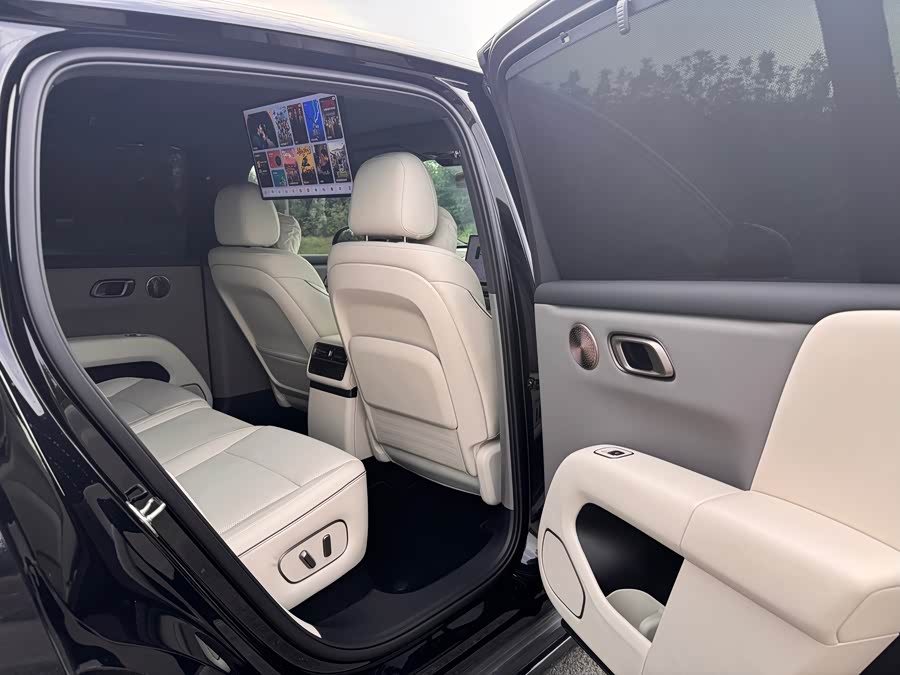 Li Auto i6 2025 2WD Standard - zdjęcie 11
