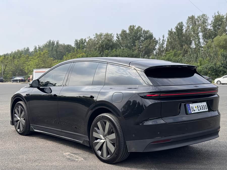 Li Auto i6 2025 2WD Standard - zdjęcie 4