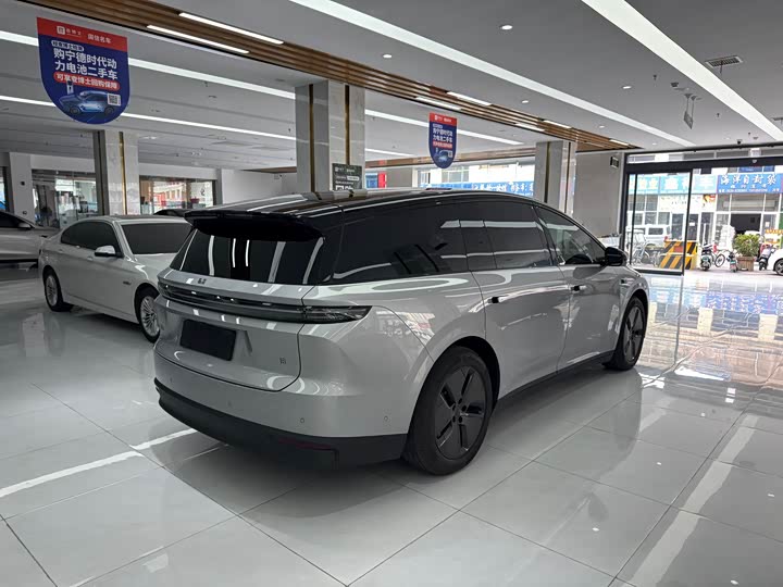 Li Auto i8 2025 Standard Edition - zdjęcie 16