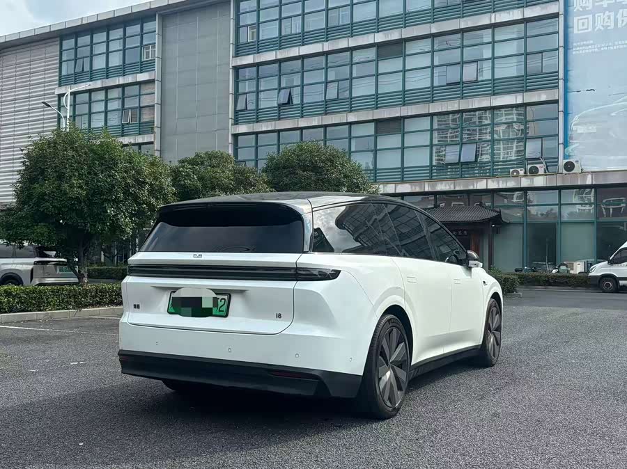Li Auto i8 2025 Standard Edition - zdjęcie 7
