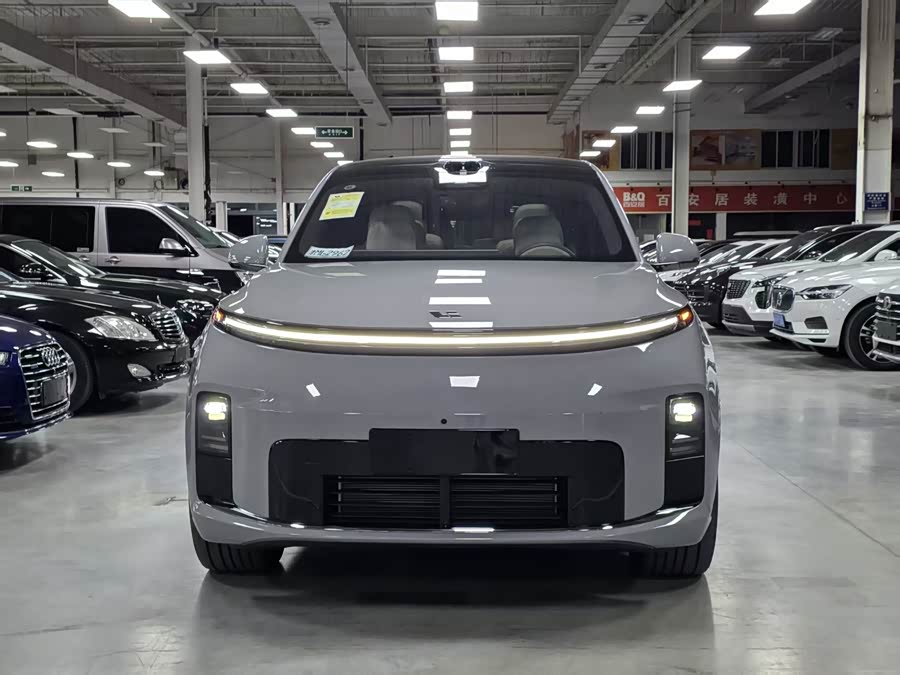 Li Xiang L9 2026 Livis - zdjęcie 2