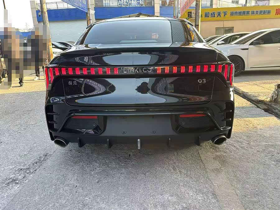 Lynk & Co 03 2.0T DCT Sport Pro - zdjęcie 14