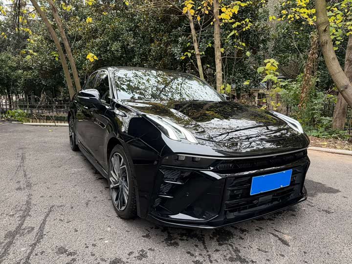 Lynk & Co 03 2.0T DCT Sport Pro - zdjęcie 15