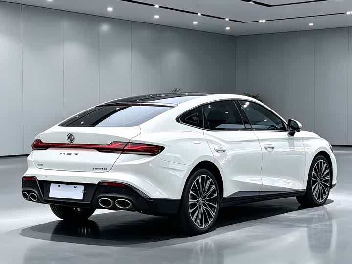 MG7 2023 1.5T DCT Elegant Version - zdjęcie 15