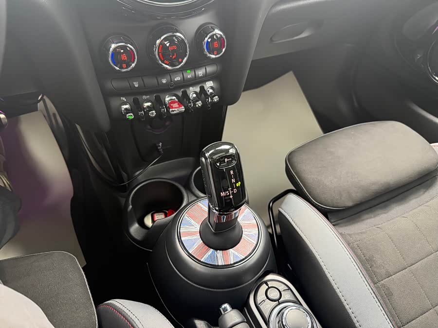 MINI 2023 2.0T COOPER S Racer - zdjęcie 18