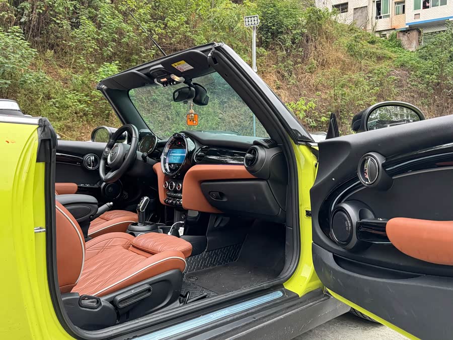 MINI 2023 Facelift 1.5T COOPER Softtop Artist - zdjęcie 13