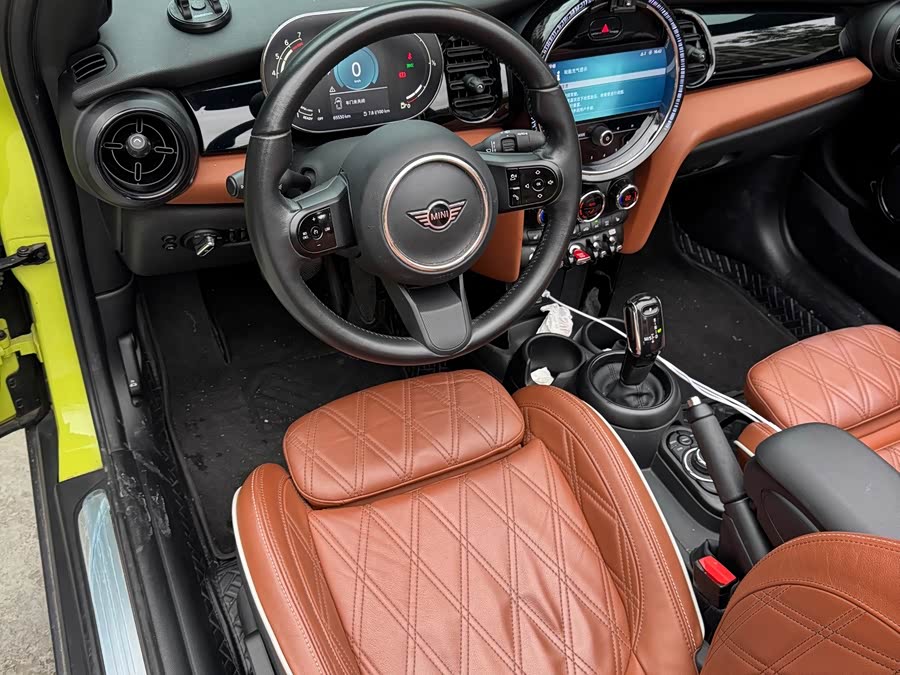 MINI 2023 Facelift 1.5T COOPER Softtop Artist - zdjęcie 9