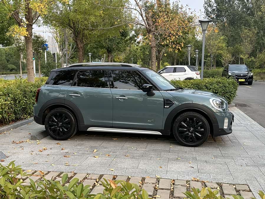 MINI COUNTRYMAN 2023 Facelift 1.5T COOPER ALL4 Connoisseur - zdjęcie 7